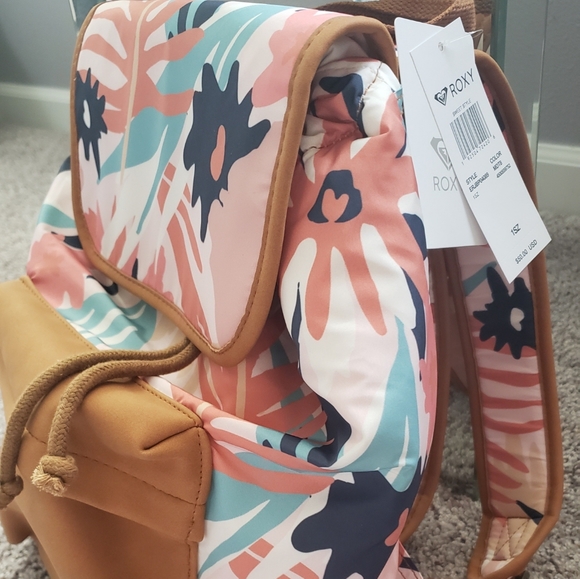 Roxy Handbags - New Roxy backpack
